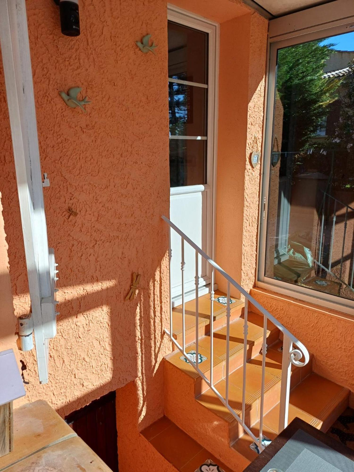 Family First Villa Gargas  Exterior photo
