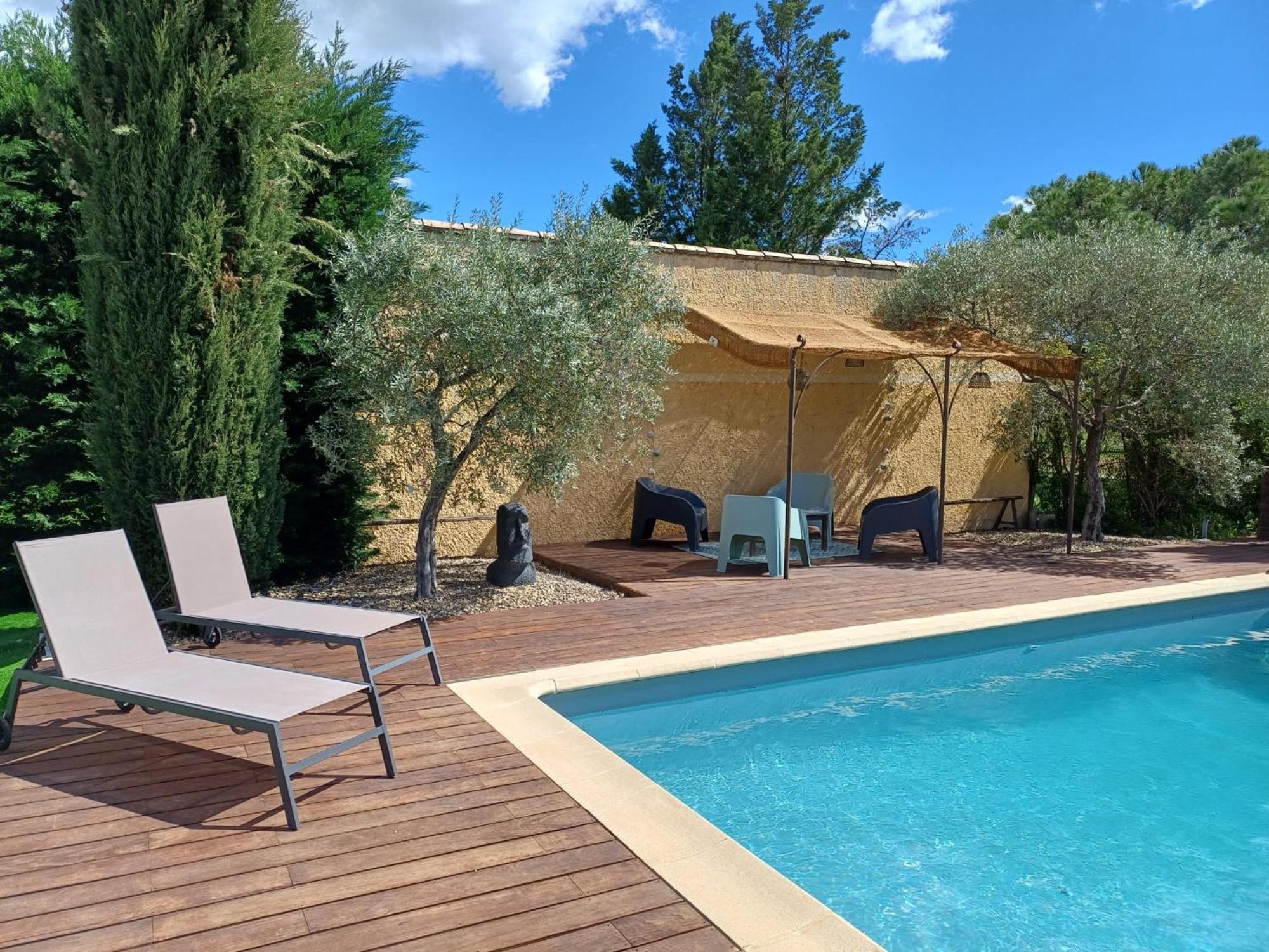 Family First Villa Gargas  Exterior photo
